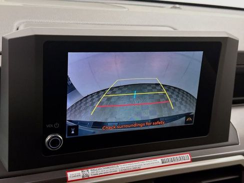 Used 2025 Toyota Tacoma TRD Sport image 14