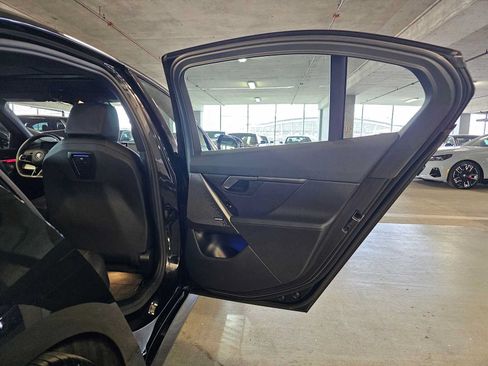 Used 2026 BMW i5 eDrive40 w/ M Sport Package AWD/4WD image 28
