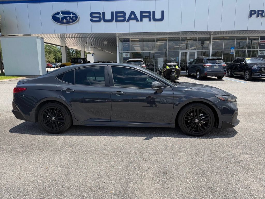 Used 2025 Toyota Camry SE FWD image 2