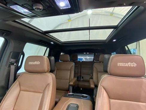 Used 2024 Chevrolet Tahoe High Country w/ Advanced Technology Package image 28