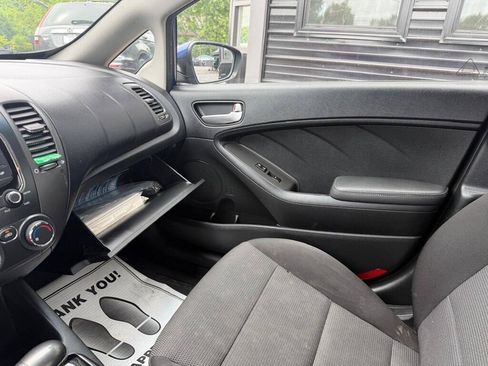 Used 2018 Kia Forte LX w/ LX Rear Camera Package FWD image 13