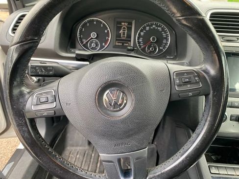 Used 2013 Volkswagen Eos FWD image 22