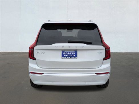 New 2026 Volvo XC90 T8 Ultra image 5