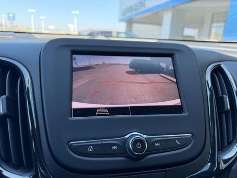 Used 2022 Chevrolet Equinox RS image 22