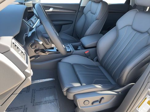 Used 2023 Audi Q5 e Premium image 5
