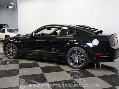 Used 2005 Ford Mustang GT RWD image 9