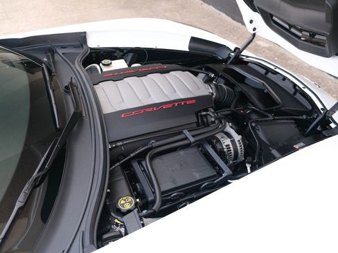 Used 2016 Chevrolet Corvette Stingray Coupe w/ 3LT Preferred Equipment Group image 19