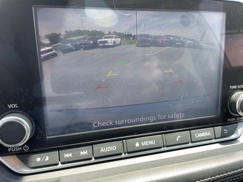 Used 2023 Nissan Rogue SV FWD image 27