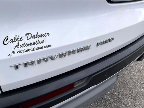 Used 2024 Chevrolet Traverse LT AWD/4WD image 32