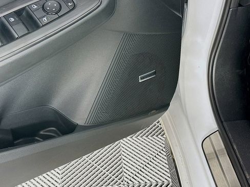 New 2026 Nissan Sentra SR w/ SR Premium Package FWD image 25