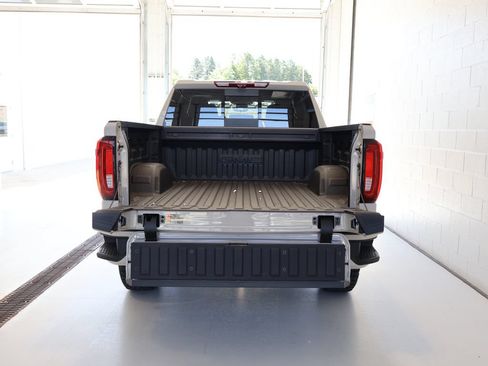 New 2026 GMC Sierra 1500 AT4 w/ Technology Package AWD/4WD image 36