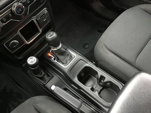 Used 2021 Jeep Wrangler Unlimited Sport AWD/4WD image 24