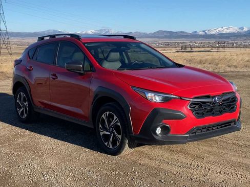 Used 2024 Subaru Crosstrek 2.0i Premium image 2