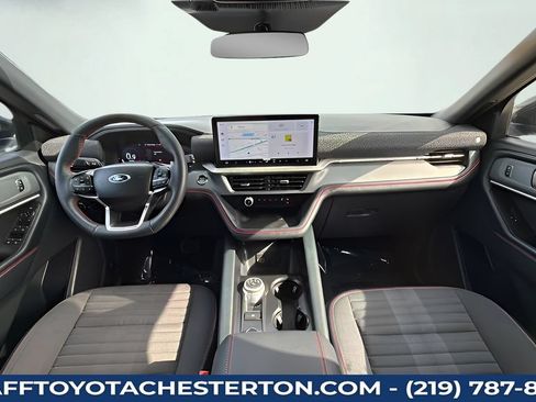 Used 2026 Ford Explorer ST-Line w/ ST-Line Street Pack AWD/4WD image 15