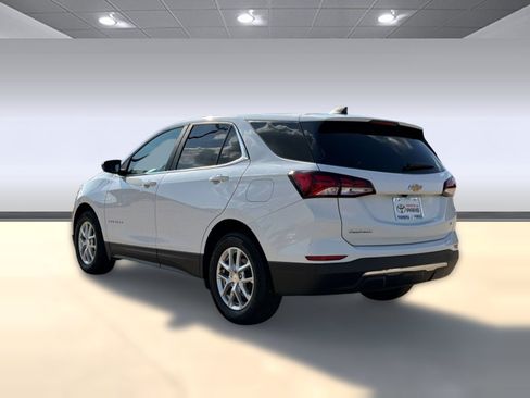 Used 2024 Chevrolet Equinox LT FWD image 3