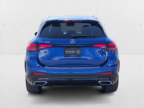 New 2025 Mercedes-Benz GLC 300 image 8