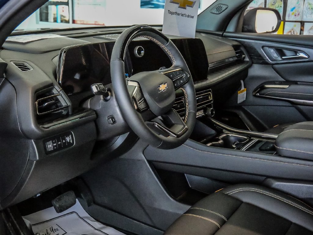 New 2027 Chevrolet Traverse High Country w/ LPO, Floor Liner Package AWD/4WD image 30
