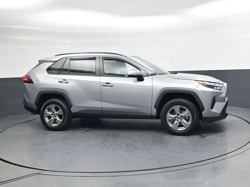 Used 2023 Toyota RAV4 XLE w/ Convenience Package image 3