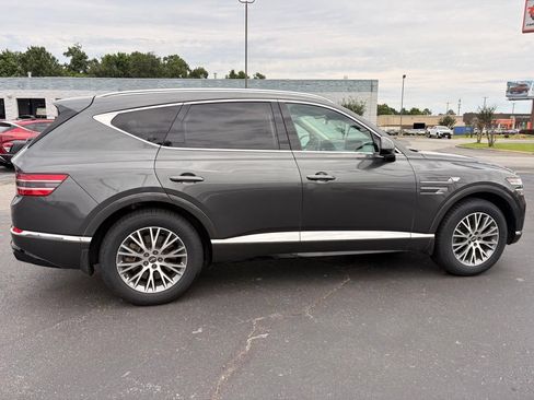 Used 2022 Genesis GV80 2.5T w/ Advanced Package 03 RWD image 9