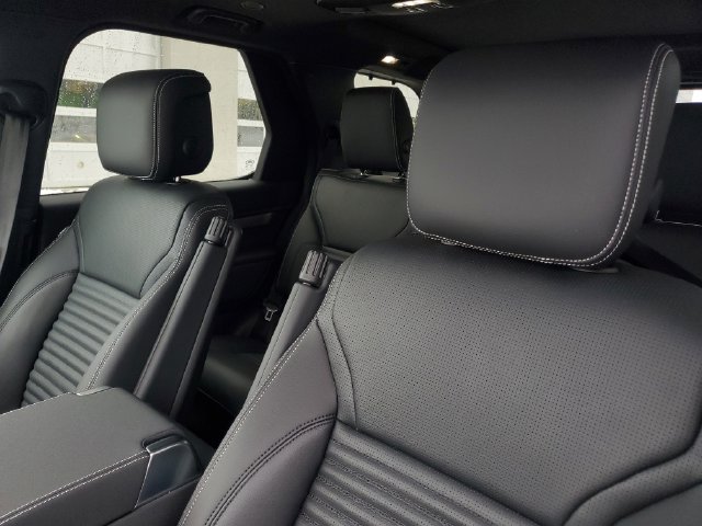 New 2026 Land Rover Discovery Limited Edition AWD/4WD image 21