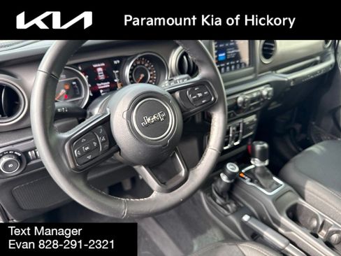 Used 2022 Jeep Wrangler Unlimited Sport AWD/4WD image 22