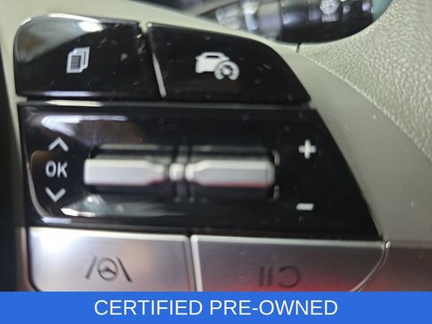 Certified 2025 Hyundai Elantra SE FWD image 18