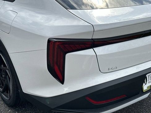 New 2025 Kia K4 EX image 7