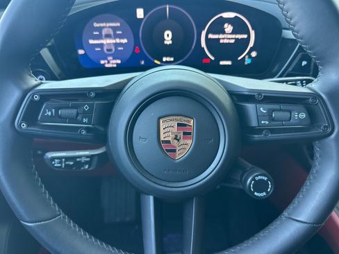 Certified 2025 Porsche Macan 4 Electric AWD/4WD image 23