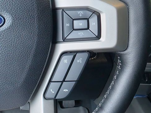 Used 2022 Ford F250 Lariat w/ Black Appearance Package AWD/4WD image 28