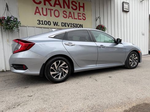 Used 2018 Honda Civic EX image 3