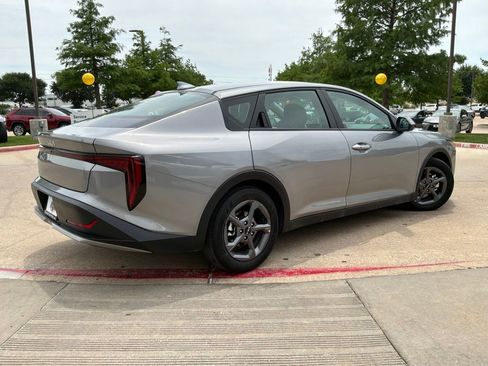 Used 2025 Kia K4 FWD image 6