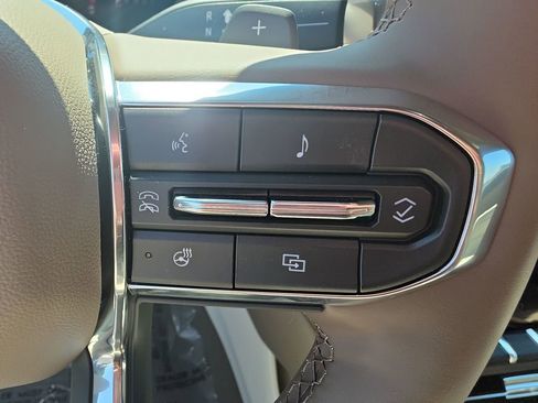 New 2026 GMC Yukon Denali w/ Denali Reserve Package AWD/4WD image 18