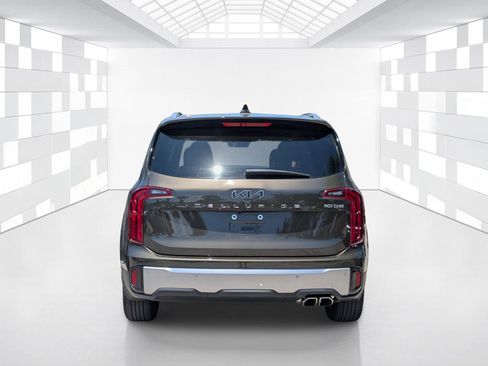 Used 2024 Kia Telluride S FWD image 6