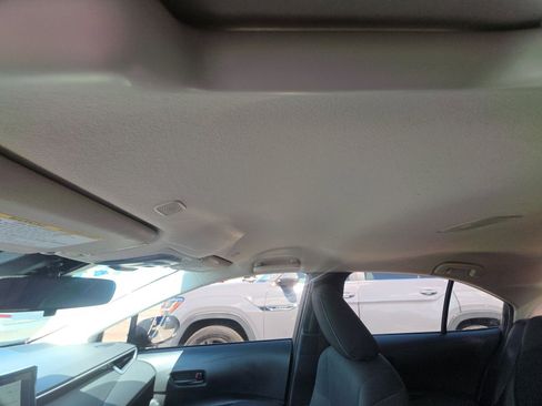 Used 2024 Toyota Corolla LE FWD image 13