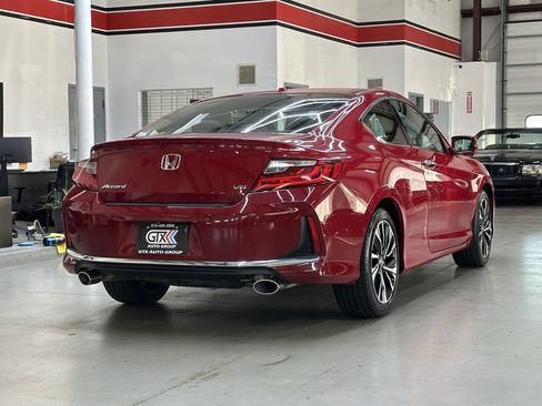 Used 2017 Honda Accord EX-L image 2