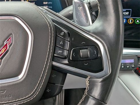 Used 2021 Chevrolet Corvette Stingray w/ Z51 Performance Package image 20