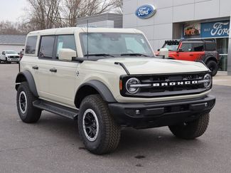 New 2026 Ford Bronco Outer Banks w/ Sasquatch Package AWD/4WD video 2