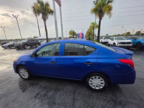 Used 2015 Nissan Versa S Plus FWD image 2