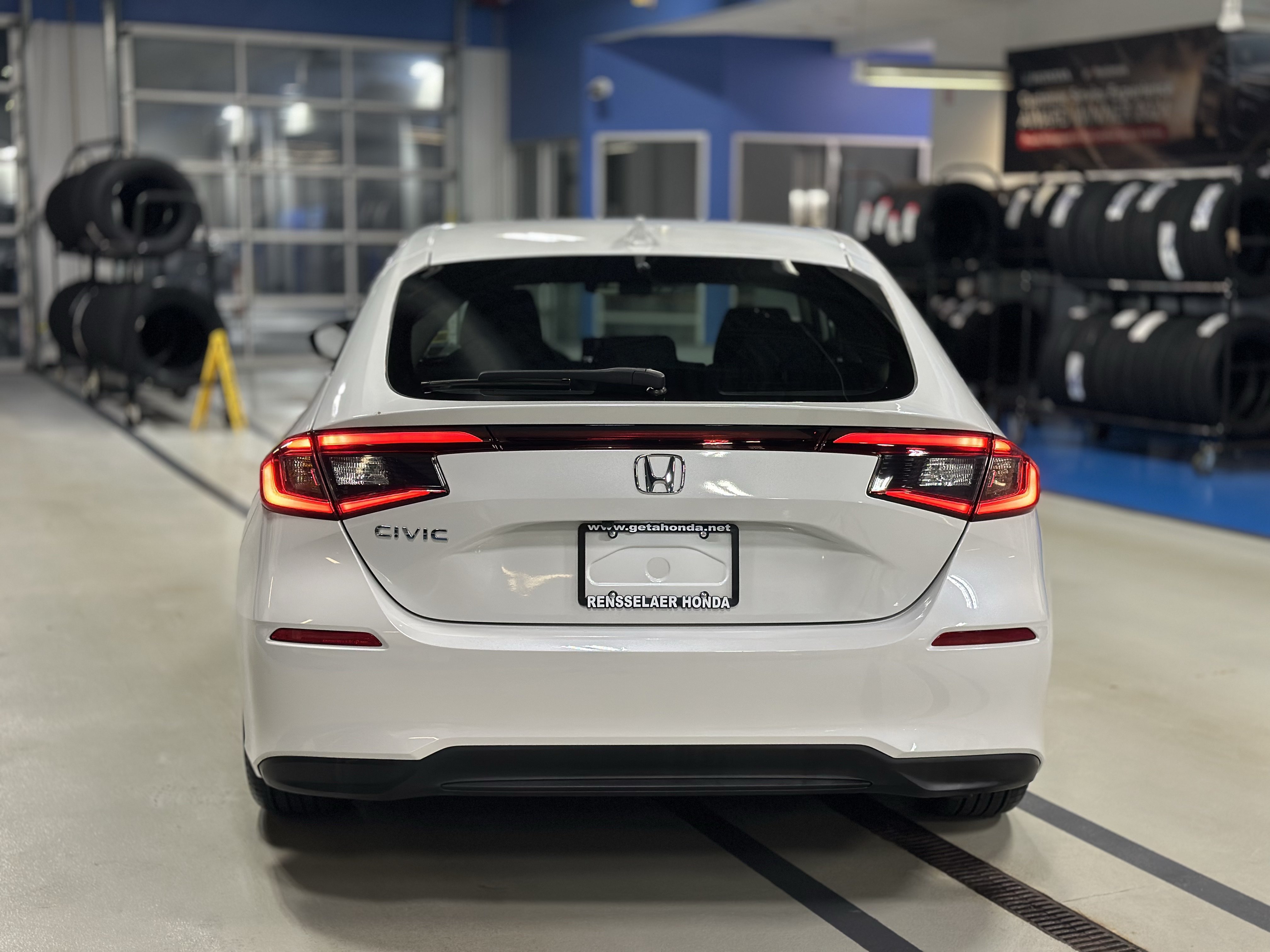 Used 2024 Honda Civic LX image 6