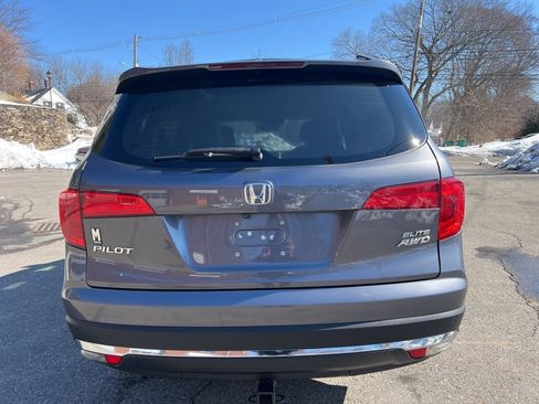 Used 2017 Honda Pilot Elite image 4