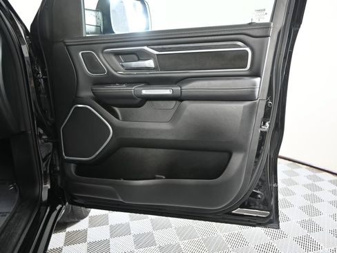 Used 2023 RAM 1500 Laramie AWD/4WD image 13