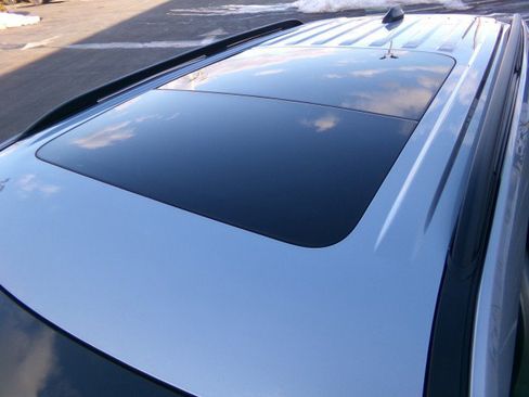 Used 2025 Ford Explorer Active w/ Active Comfort Package image 18