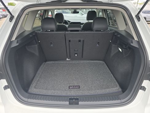 New 2026 Volkswagen Taos SE AWD/4WD image 16