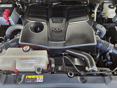 Used 2022 Toyota Tundra Limited image 34