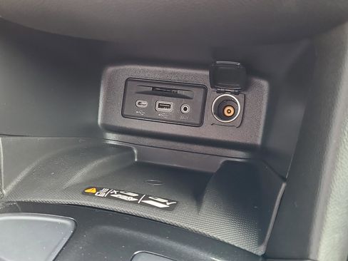 Used 2022 Chevrolet Equinox Premier w/ Redline Edition FWD image 25