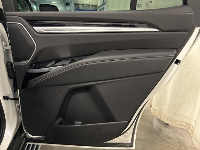 Used 2025 Cadillac Escalade Sport w/ Touring Package AWD/4WD image 43