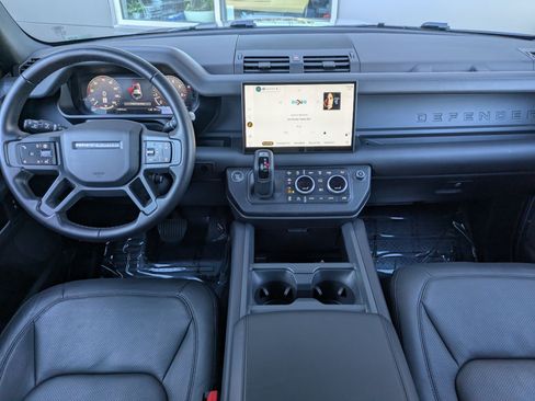 Certified 2025 Land Rover Defender 110 S image 25
