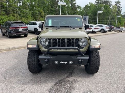 Used 2025 Jeep Gladiator Sport AWD/4WD image 37