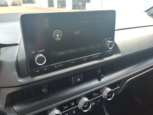 Used 2023 Honda CR-V Sport image 16