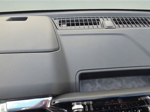 New 2026 GMC Canyon Elevation w/ Convenience Package image 9